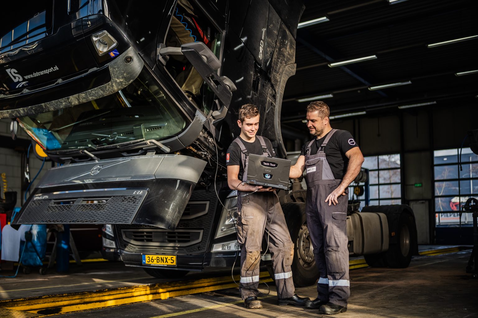 Aan het werk bij Harbers trucks